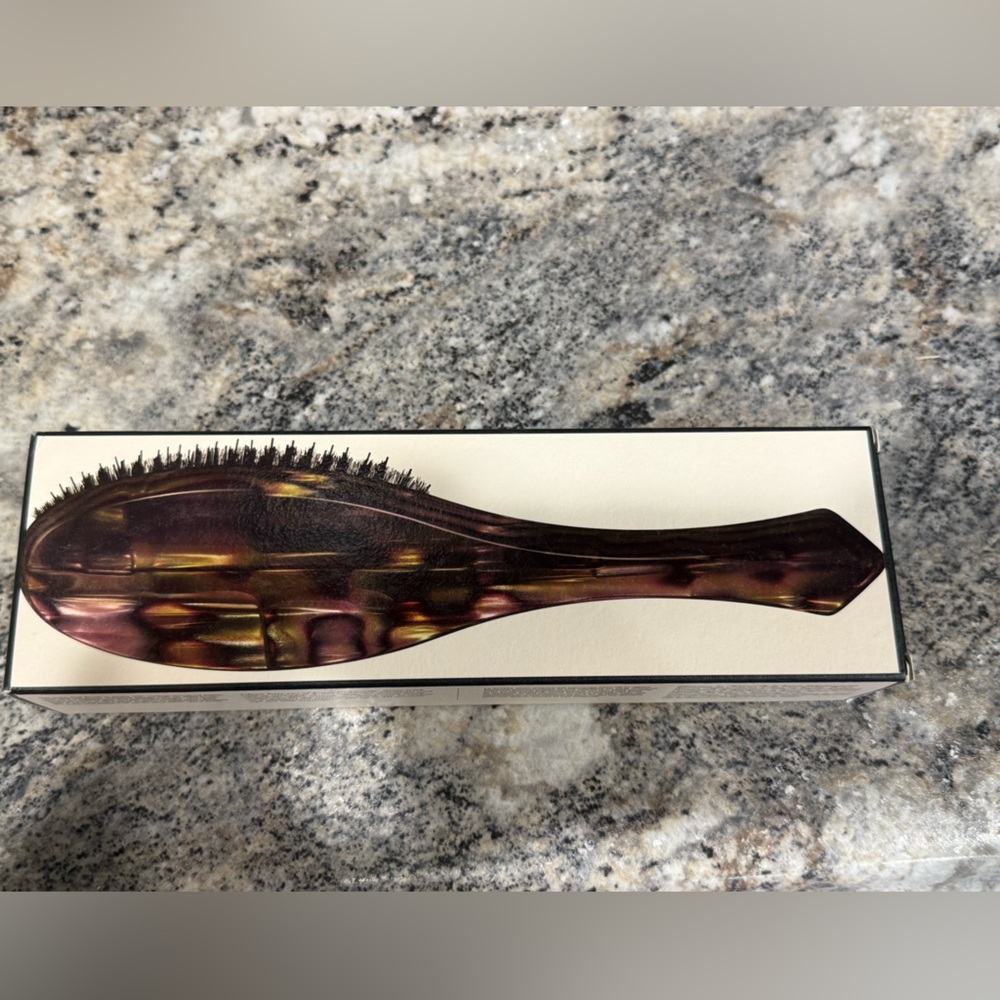 Oribe Flat Brush NWT